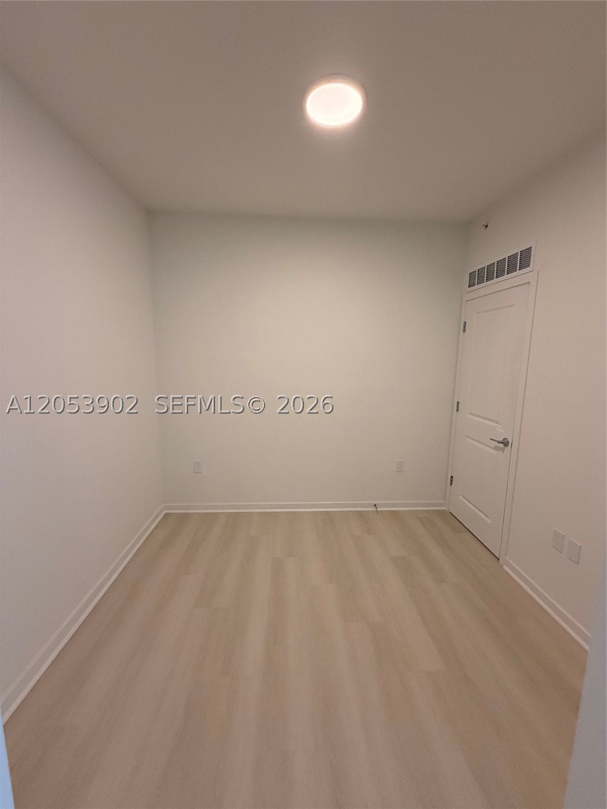 MILLENIA PARK - Residential Lease