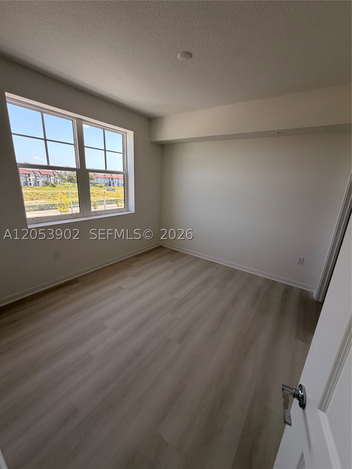 MILLENIA PARK - Residential Lease