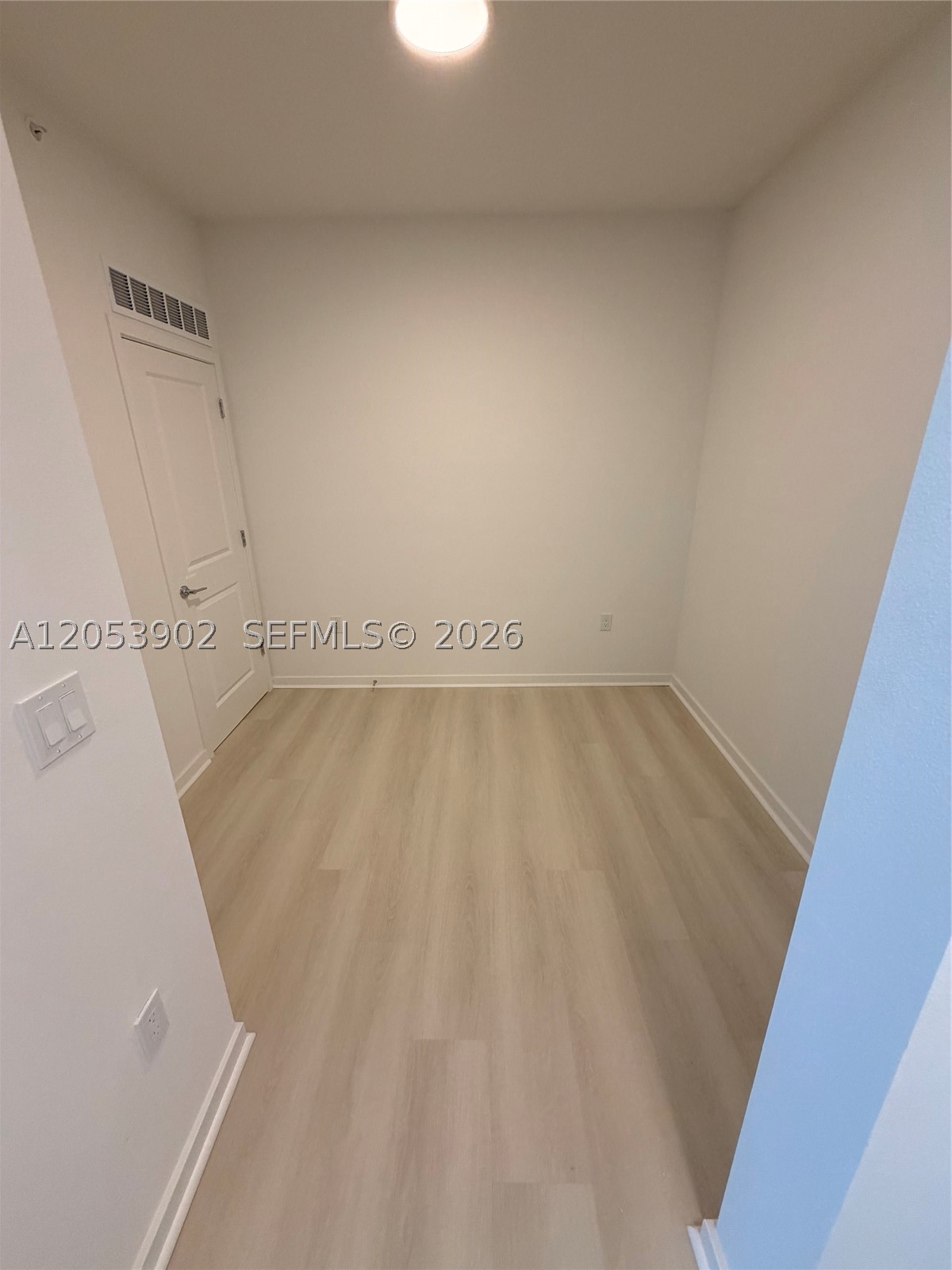 MILLENIA PARK - Residential Lease