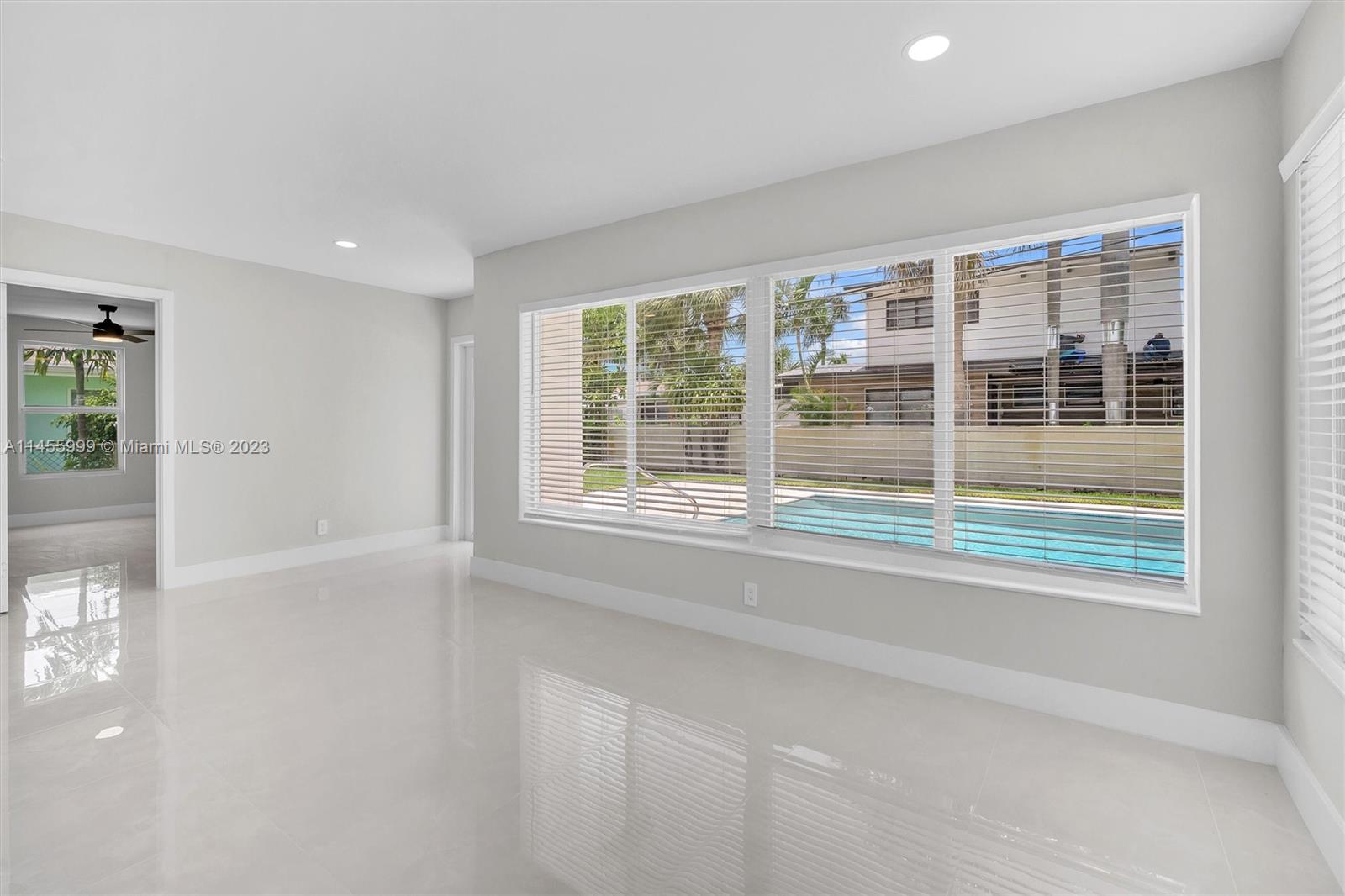 CORAL WOODS - Residential