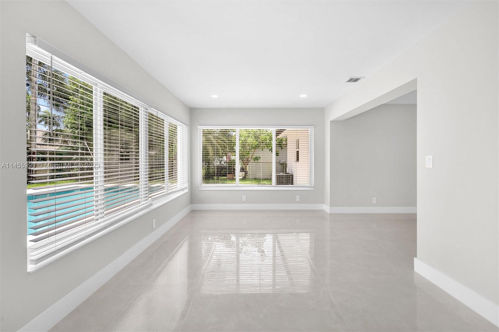 CORAL WOODS - Residential