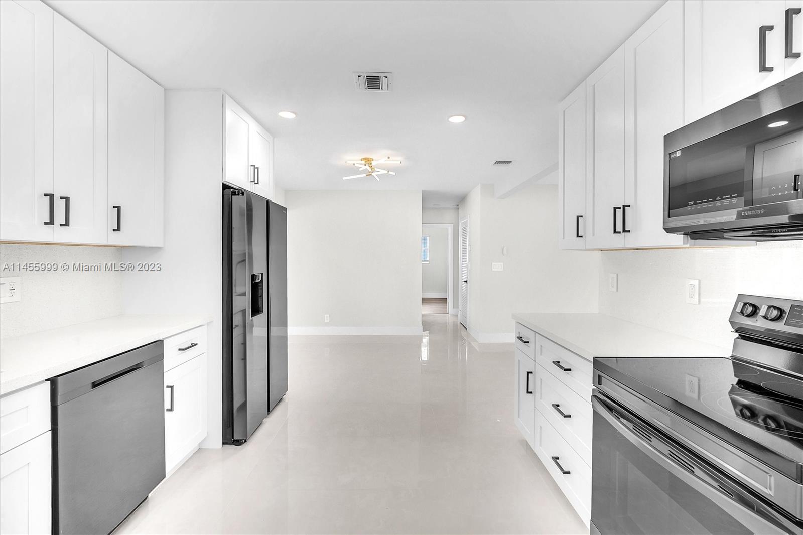 CORAL WOODS - Residential