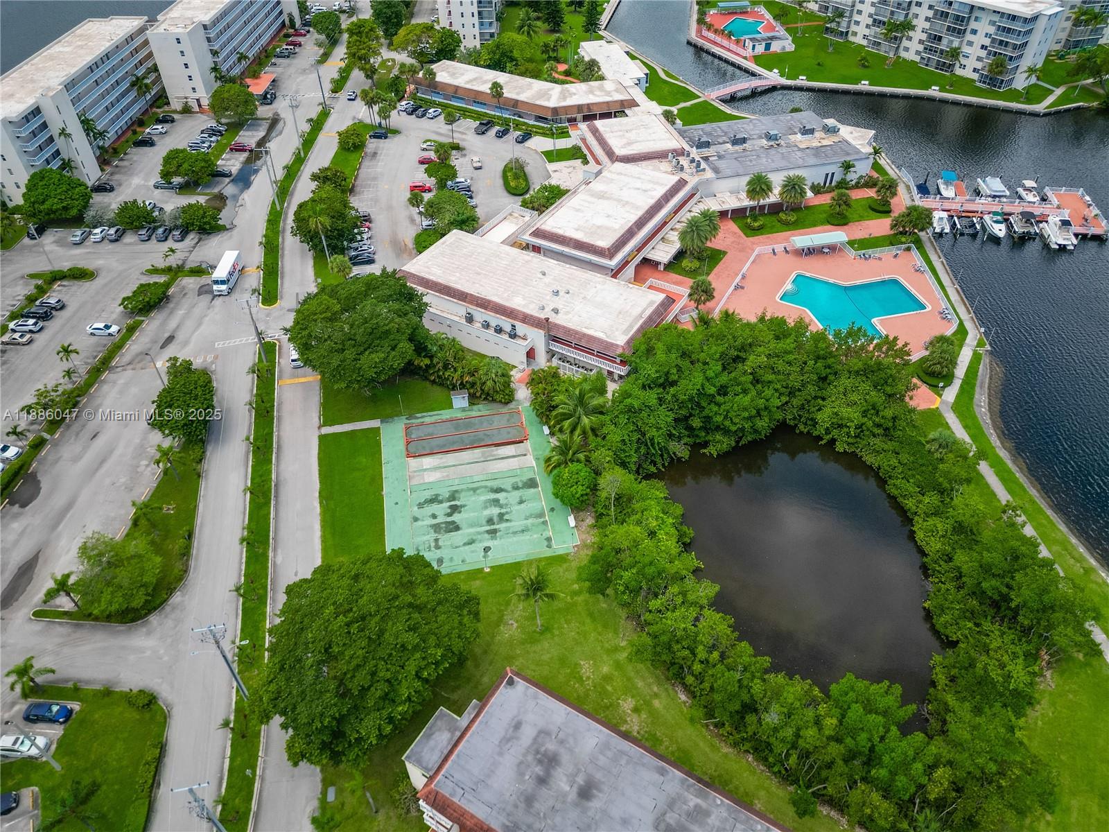 POINT EAST ONE CONDO-BLDG - Residential