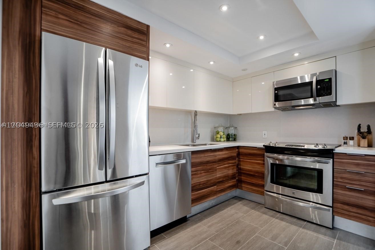 ARLEN HOUSE EAST CONDO - Residential Lease