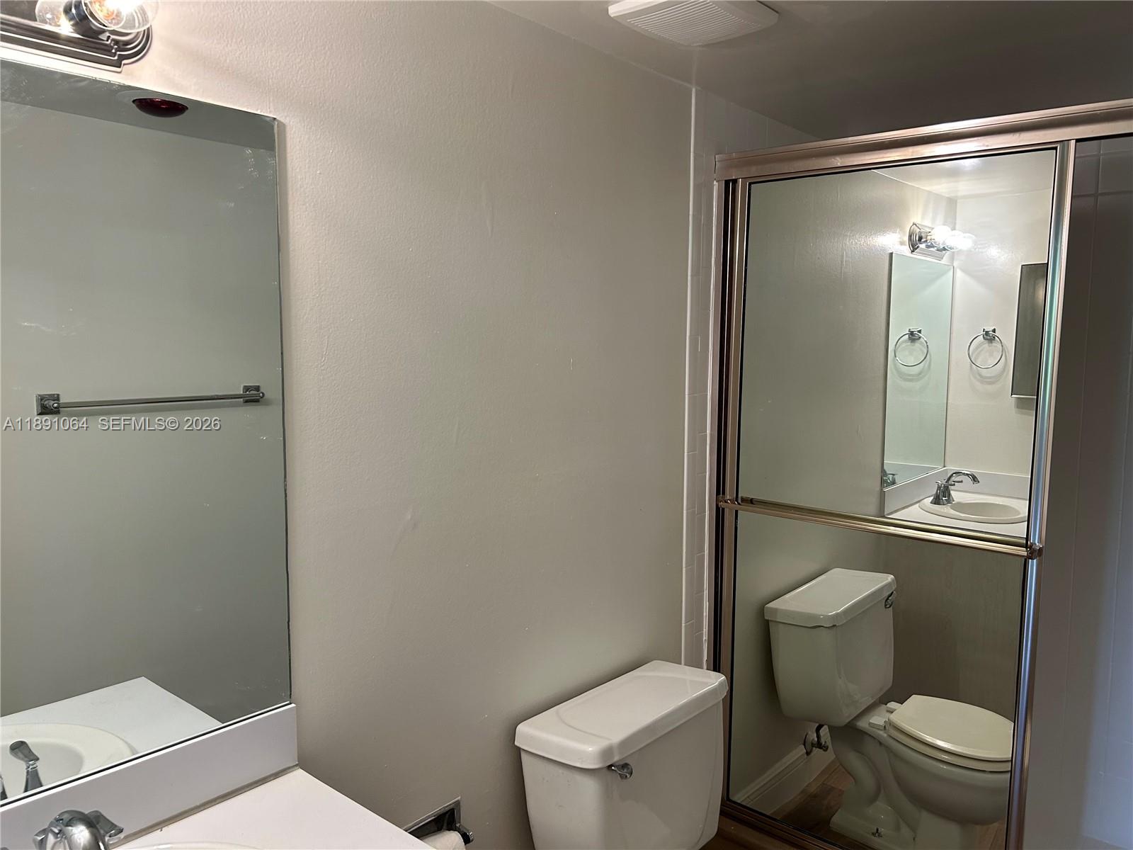 LIVE OAK CONDO FIVE - Residential Lease
