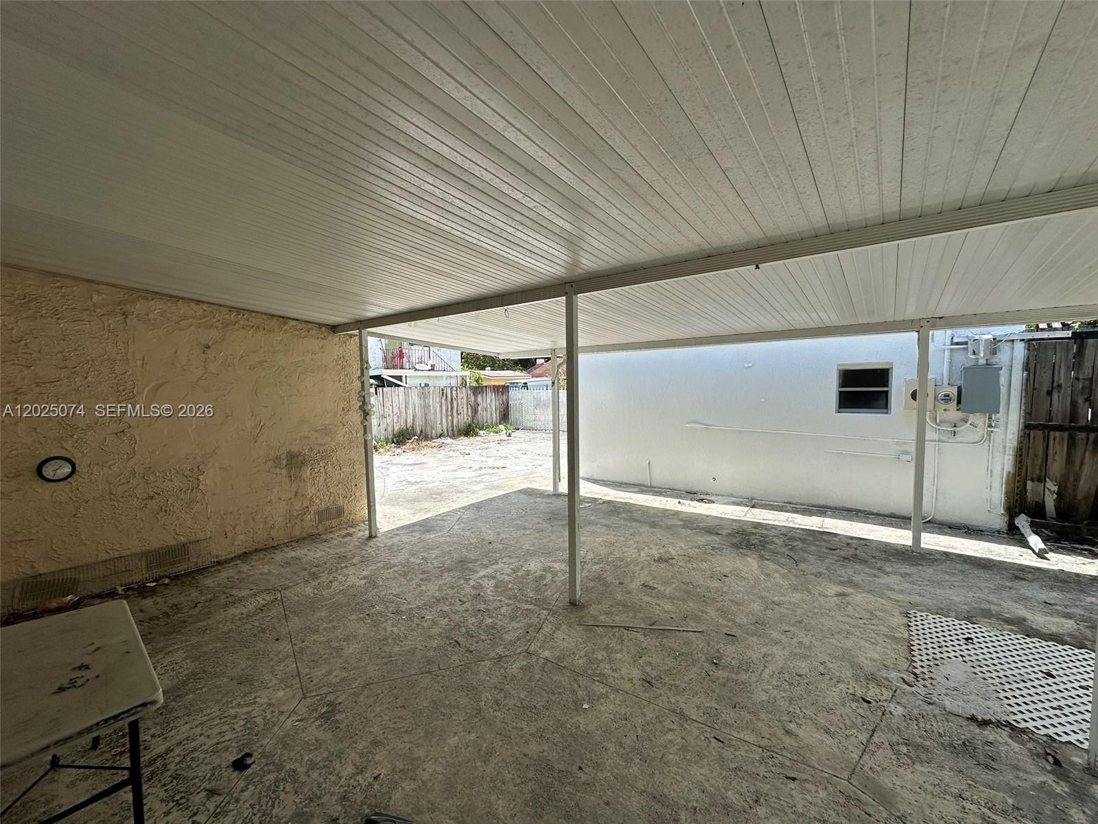 VEDADO - Residential Lease