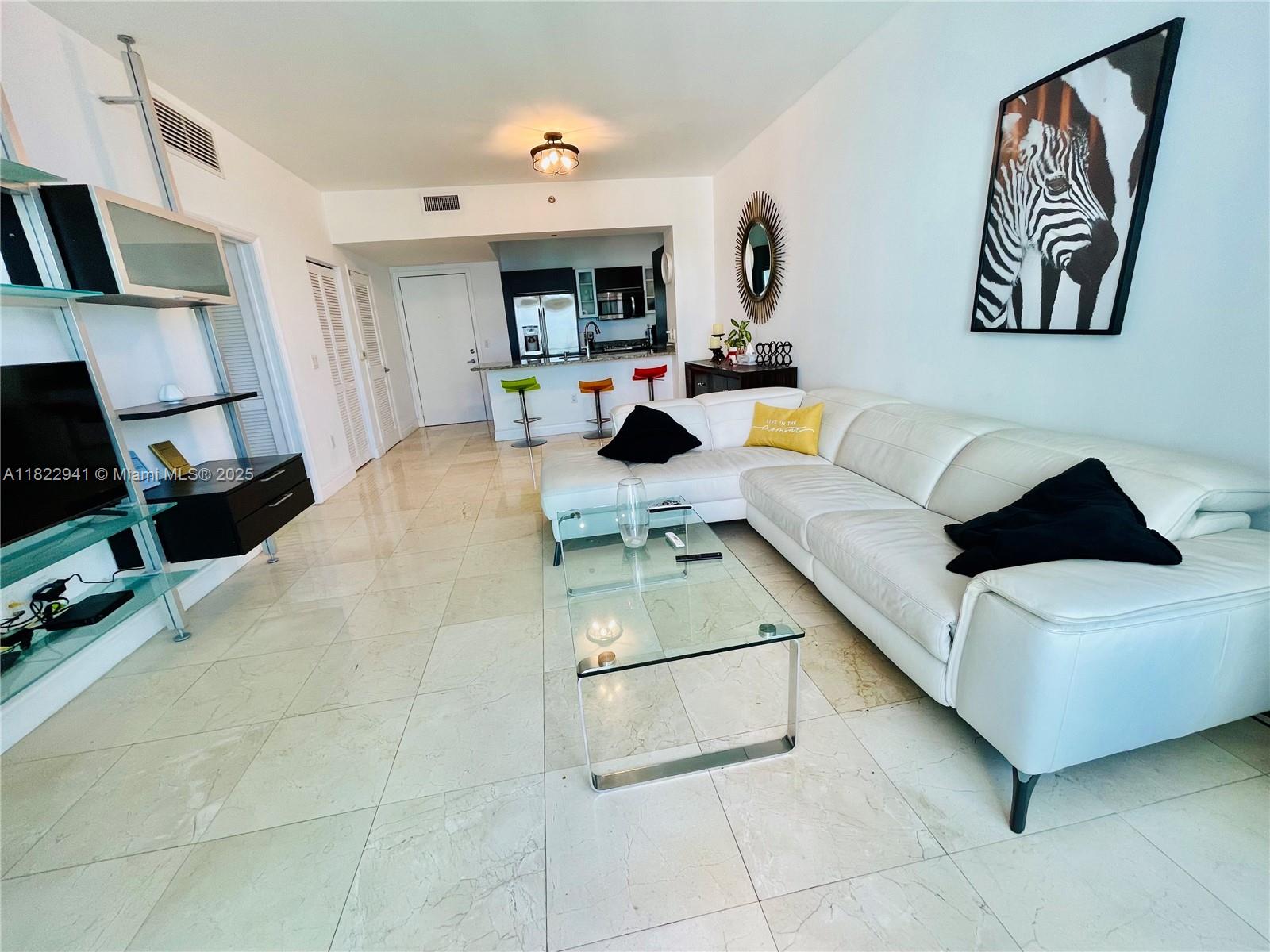 THE PLAZA 851 BRICKELL CO - Residential Lease
