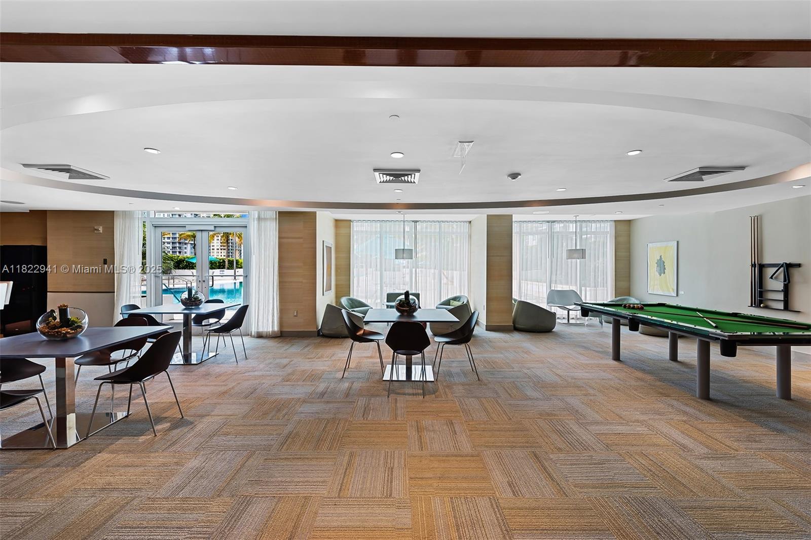 THE PLAZA 851 BRICKELL CO - Residential Lease