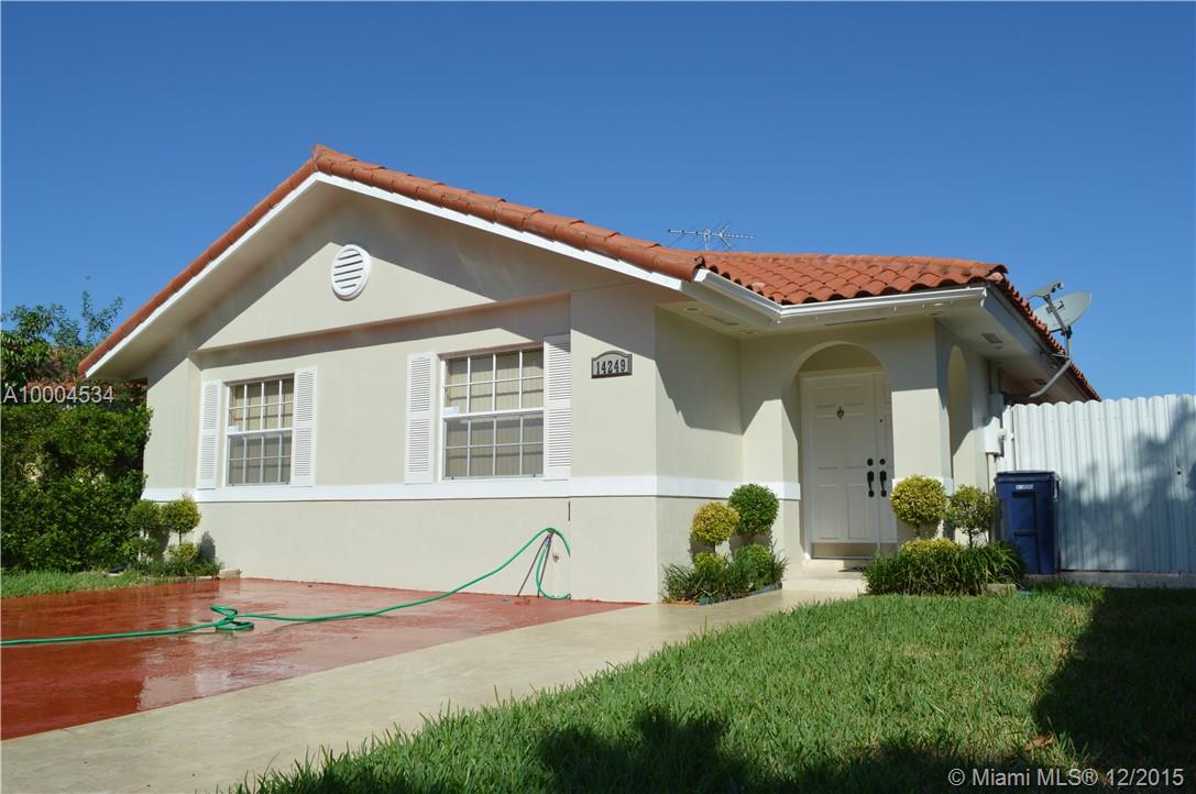 BEAUTIFUL PROPERTY IN THE HEART OF KENDALL. FULLY UPGRADED KITCHEN WITH GRANITE COUNTER TOPS, STAINLESS STEEL APPLIANCES WITH WINE COOLER, UPDATED BATHS. LARGE TERRACE WITH HURRICANE PROOF FRENCH DOORS. SPACIOUS BEDROOMS. TOTALLY REMODELED POOL AREA AND NEW FENCE.
WASHER AND DRYER. PROPERTY IS CLOSE TO MAIN ROADS AND SHOPPING CENTERS. BEST LISTING IN THE AREA. CALL FOR APPOINTMENTS