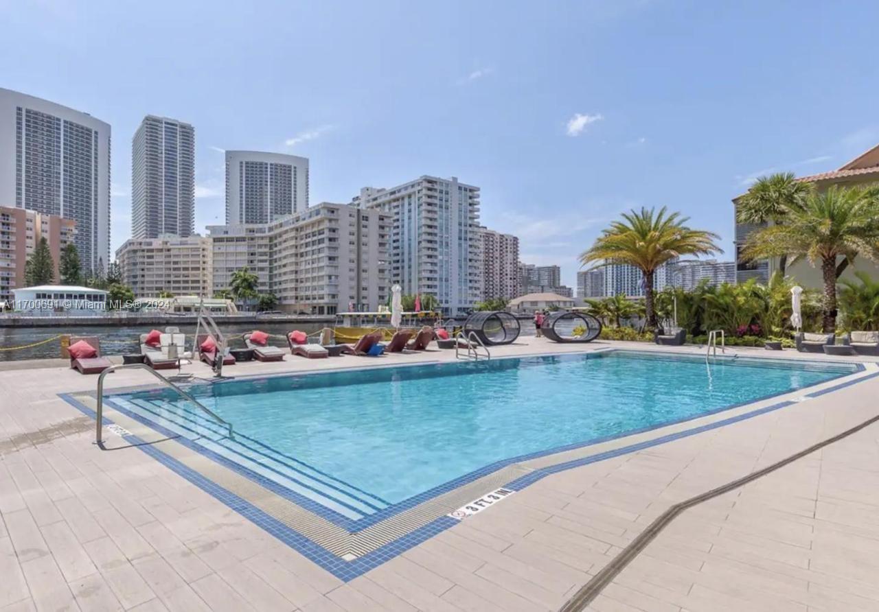 BEACHWALK CONDOMINIUM - Residential