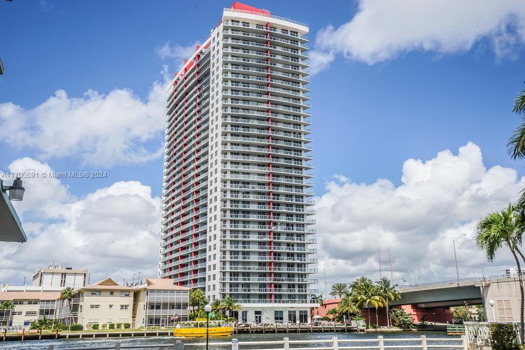 BEACHWALK CONDOMINIUM - Residential