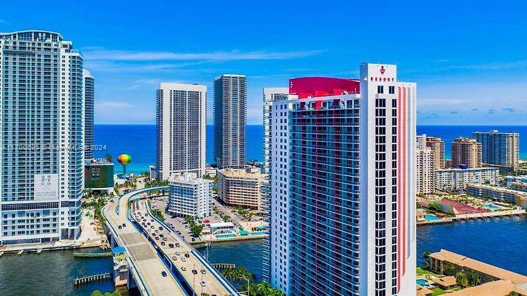 BEACHWALK CONDOMINIUM - Residential
