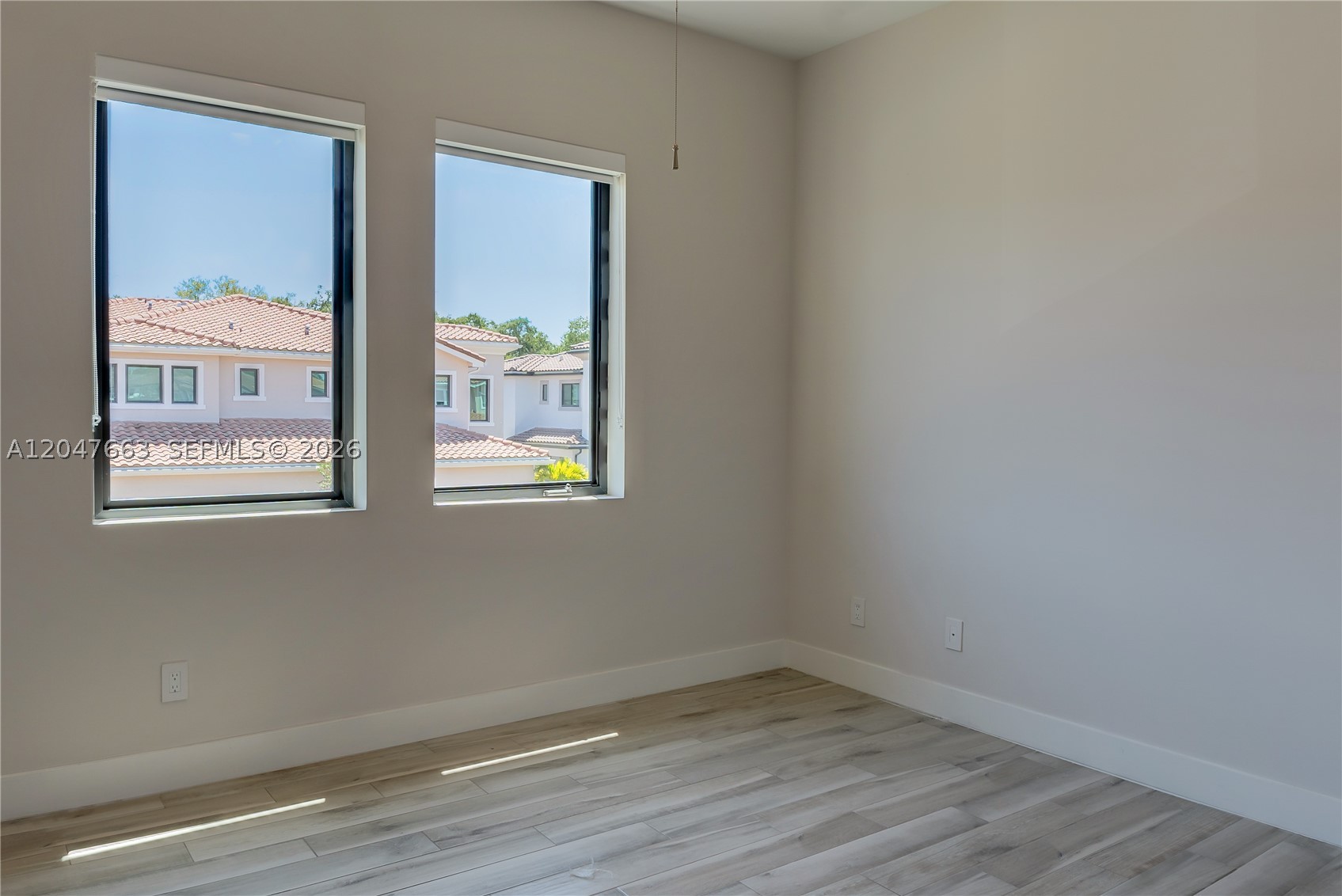 PRESERVE AT EMERALD HILLS - Residential Lease