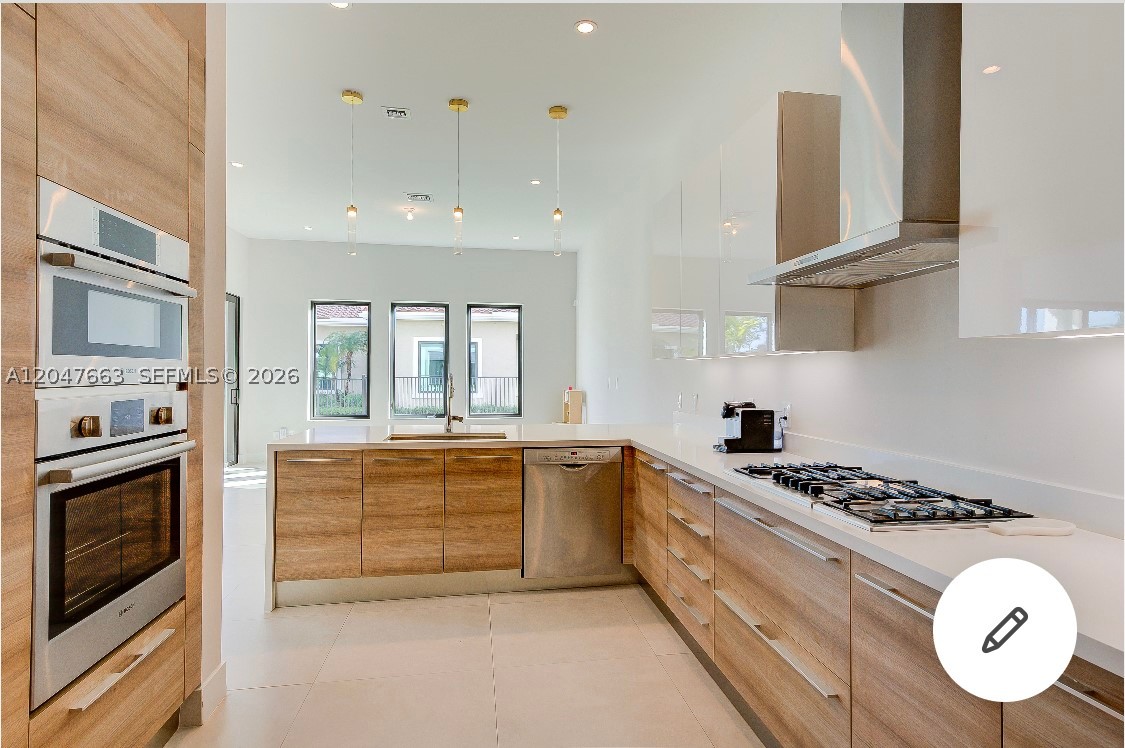 PRESERVE AT EMERALD HILLS - Residential Lease