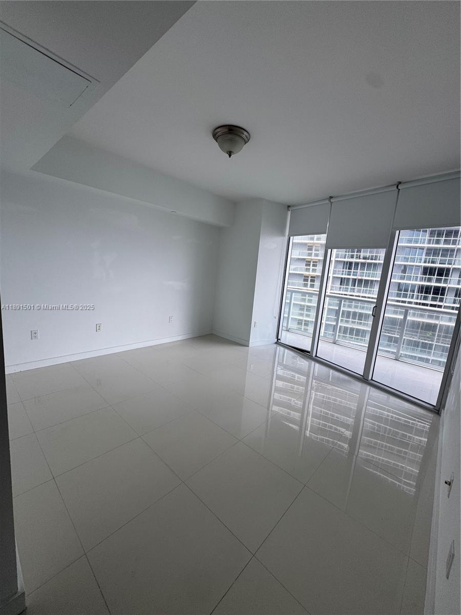 ICON BRICKELL NO TWO - Residential