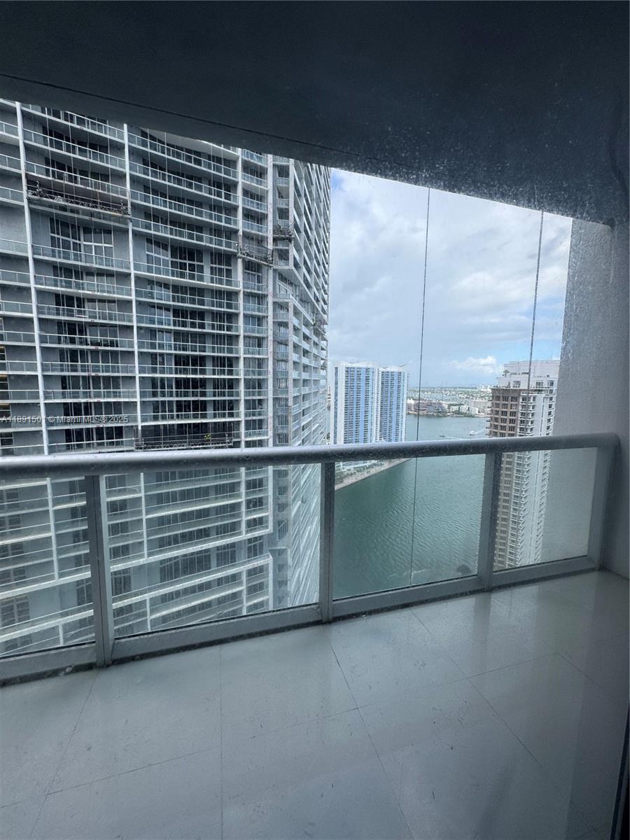 ICON BRICKELL NO TWO - Residential