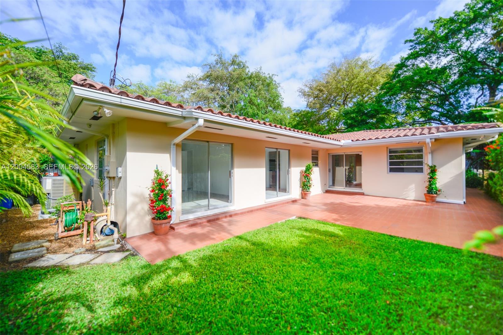 CORAL GABLES GRANADA SEC - Residential