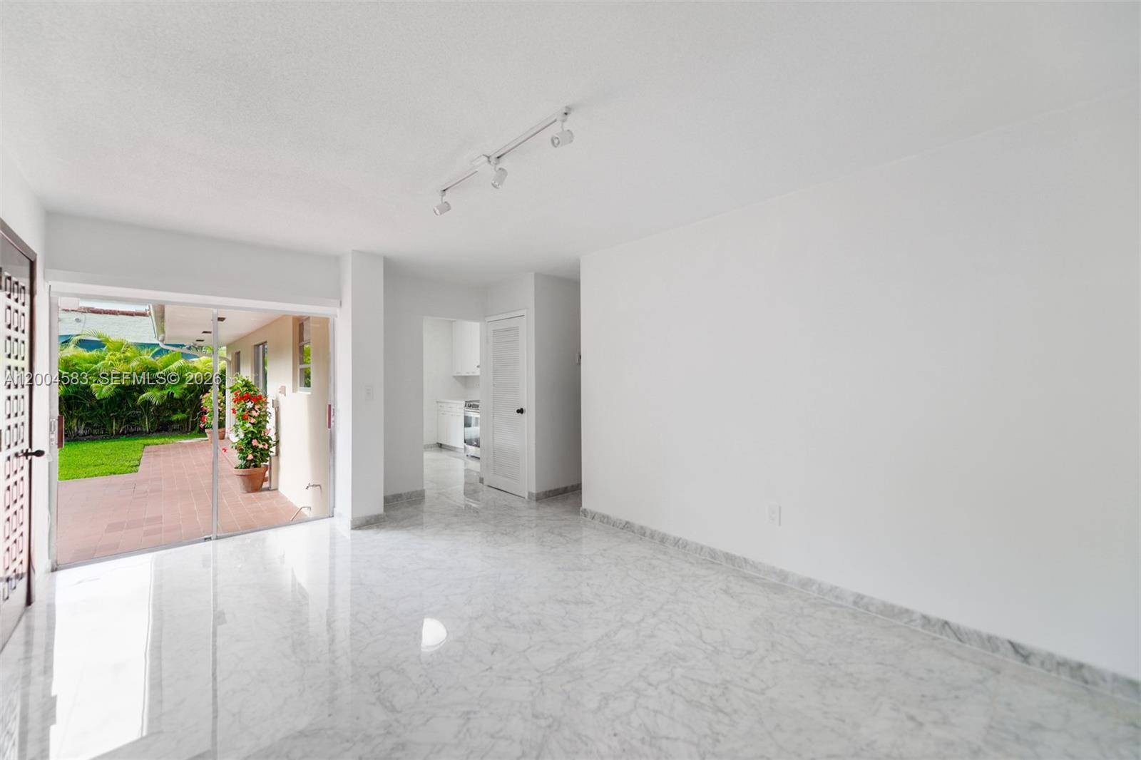 CORAL GABLES GRANADA SEC - Residential