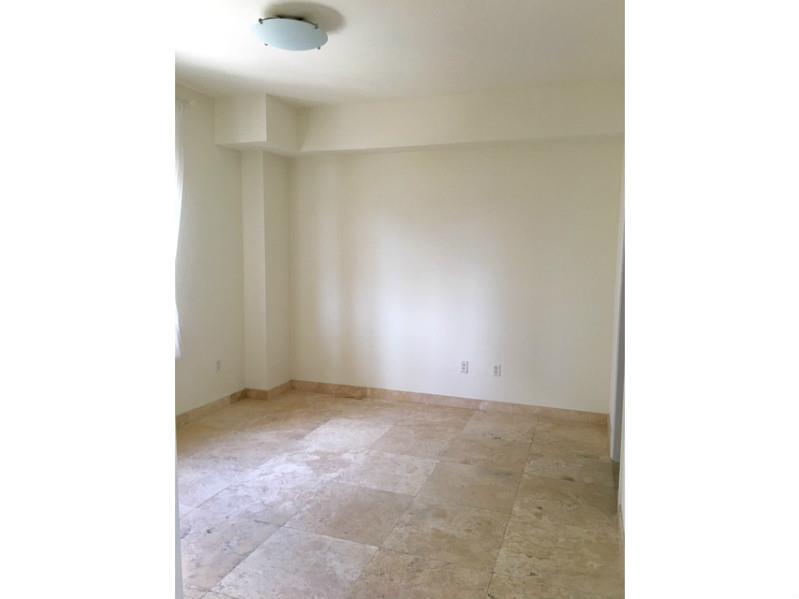 THE PONCE DE LEON CONDO - Residential Lease