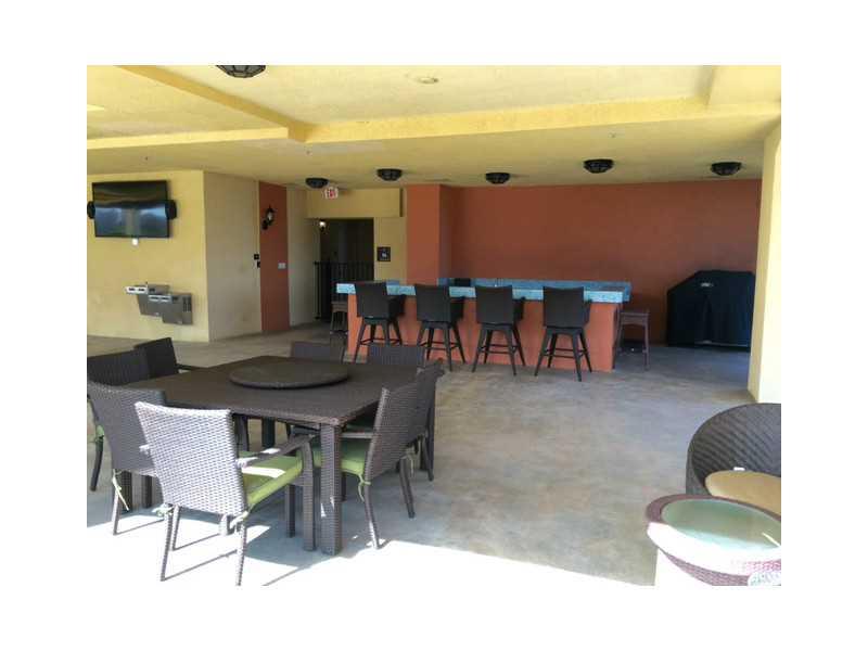 THE PONCE DE LEON CONDO - Residential Lease