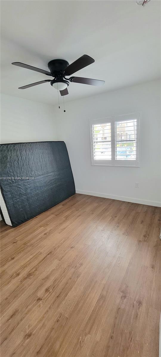 THE COURTS AT BAYSHORE II - Residential Lease