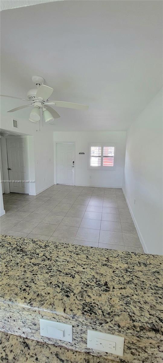 THE COURTS AT BAYSHORE II - Residential Lease