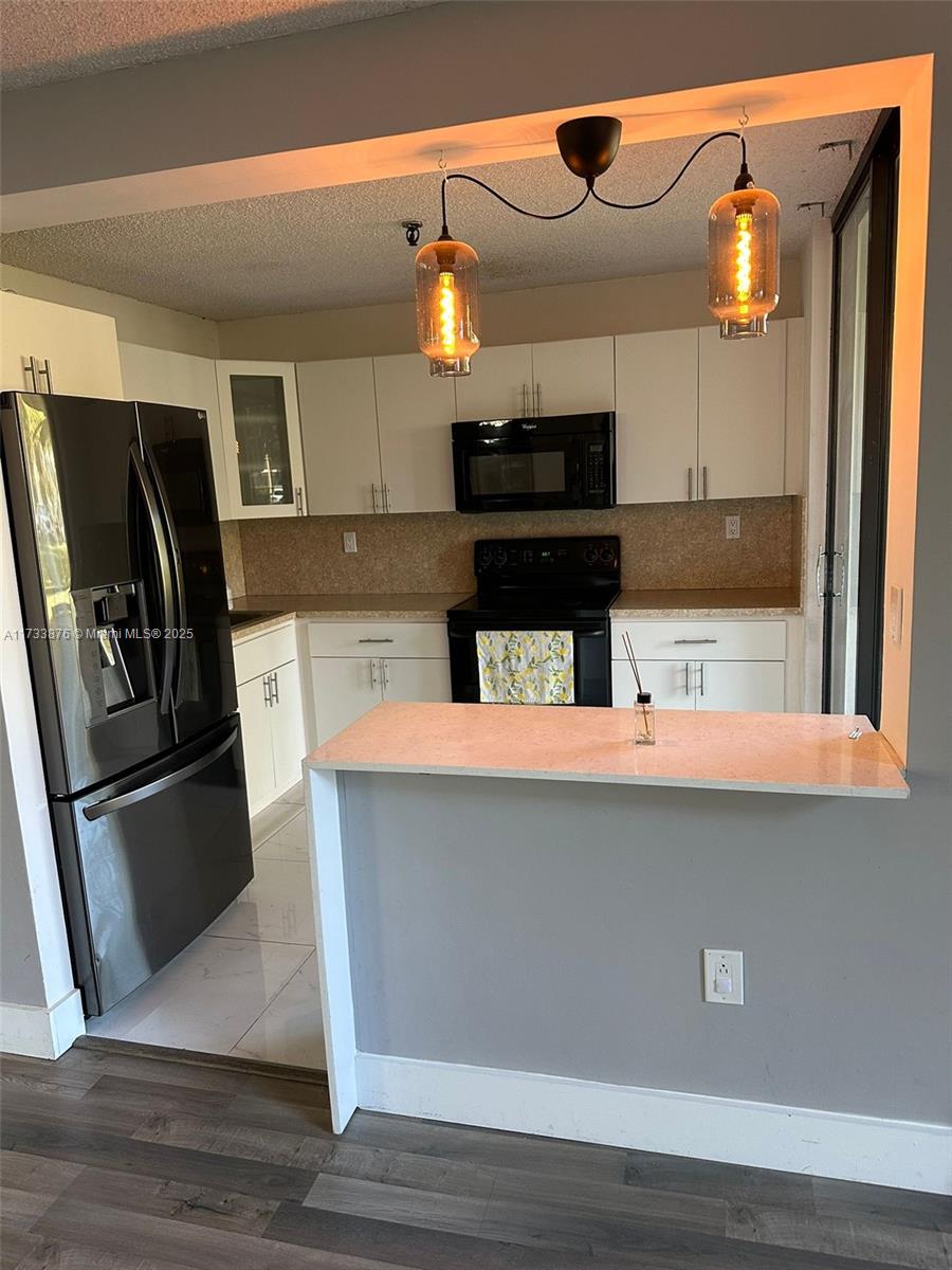 COCO WOOD CONDO - Residential