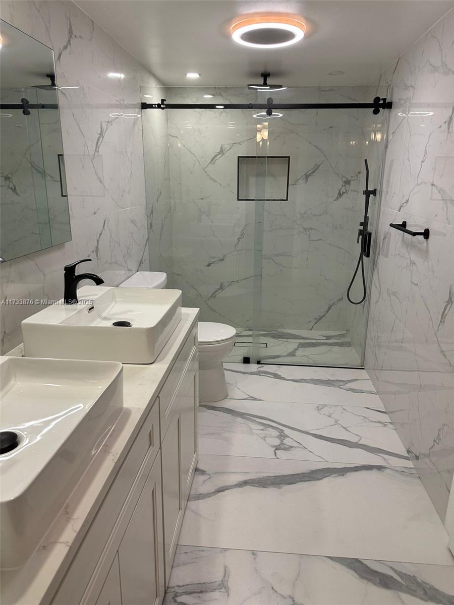 COCO WOOD CONDO - Residential