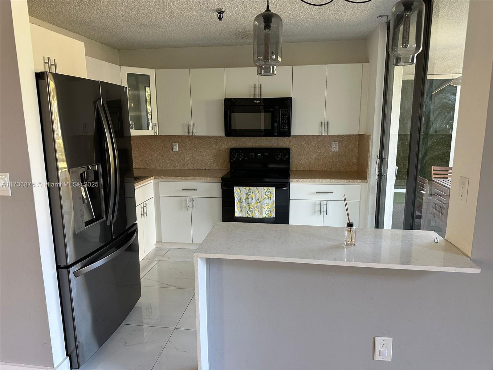 COCO WOOD CONDO - Residential