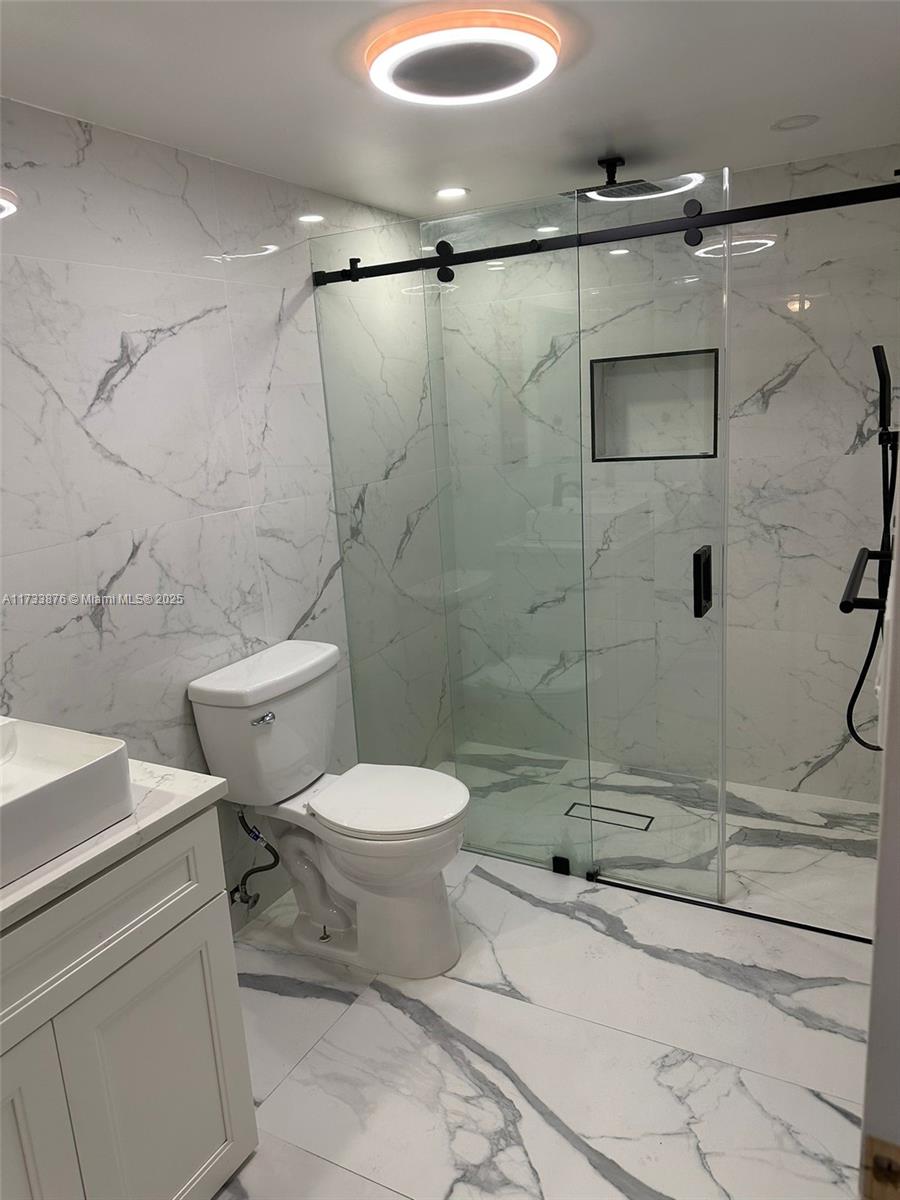 COCO WOOD CONDO - Residential