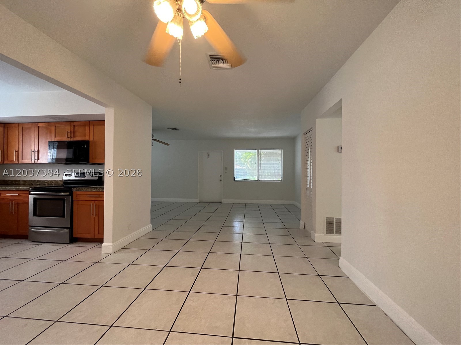 NORTH ANDREWS GARDENS FIR - Residential Lease