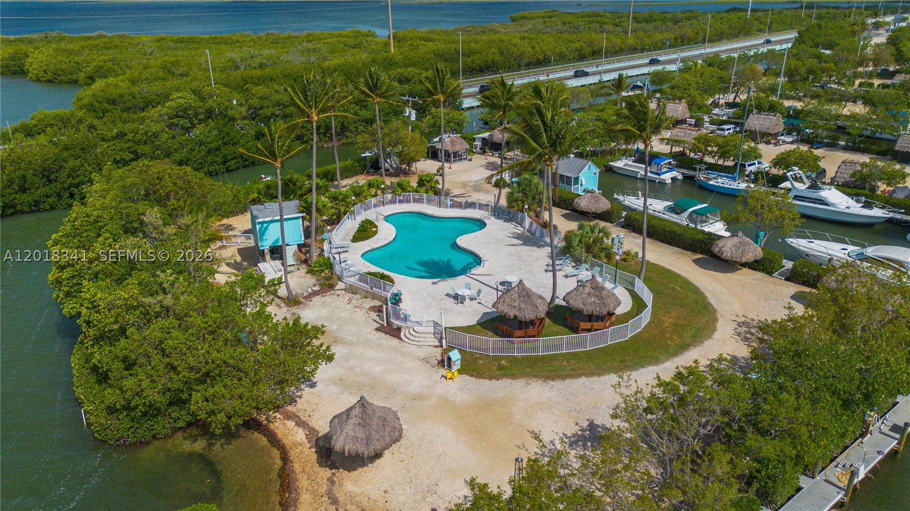 MANATEE BAY CLUB - Land