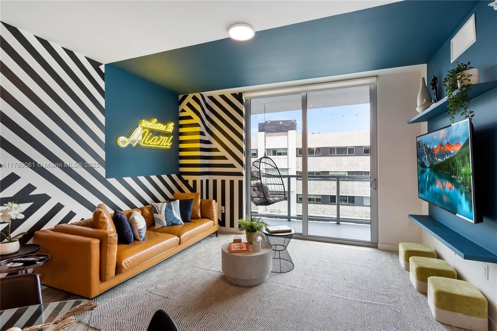 QUADRO CONDO - Residential