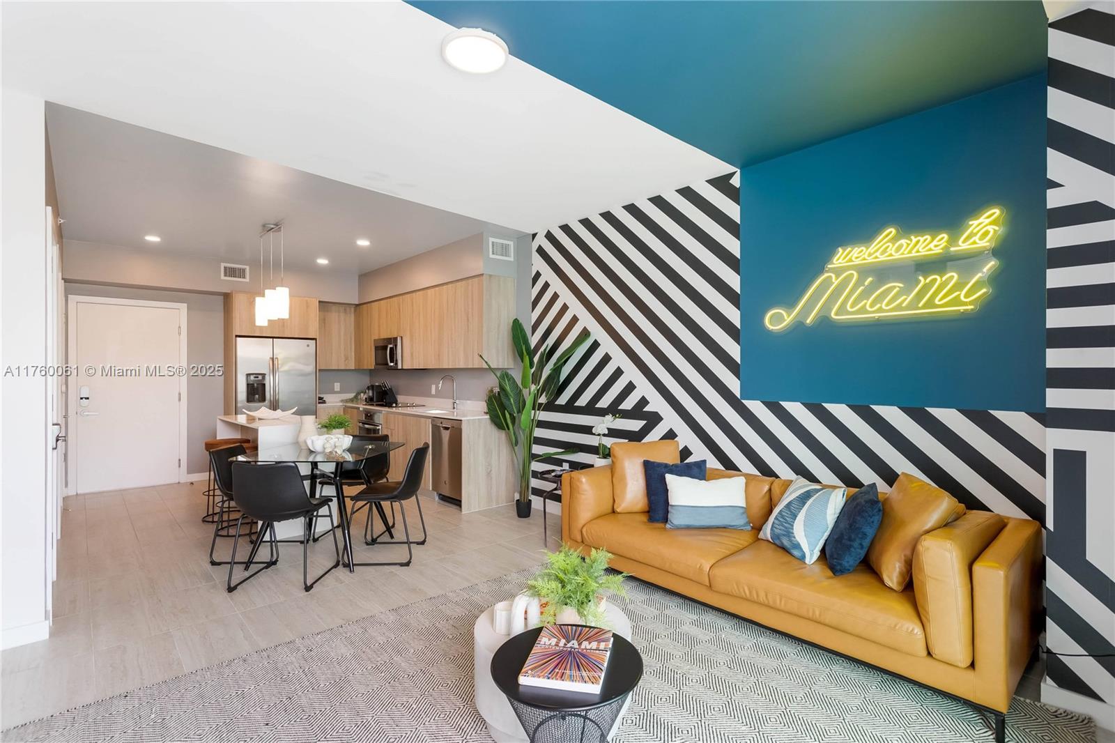 QUADRO CONDO - Residential