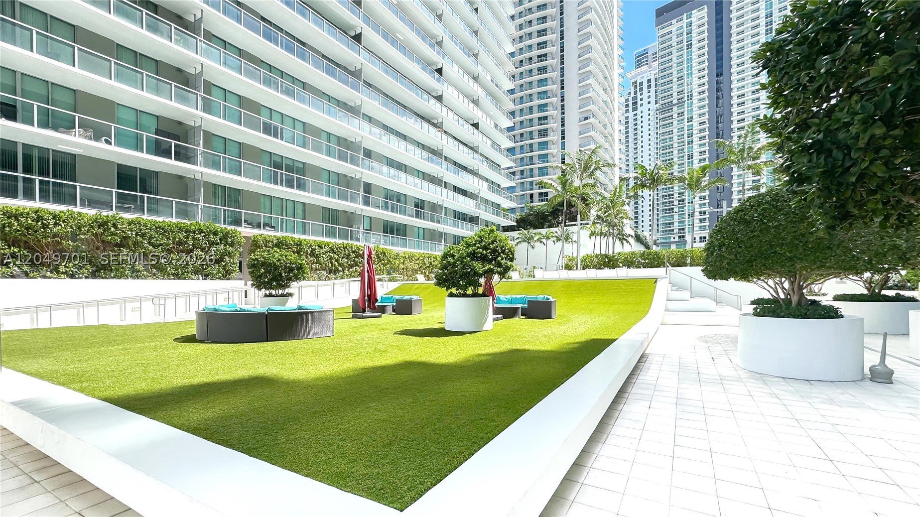 THE AXIS ON BRICKELL COND - Residential Lease