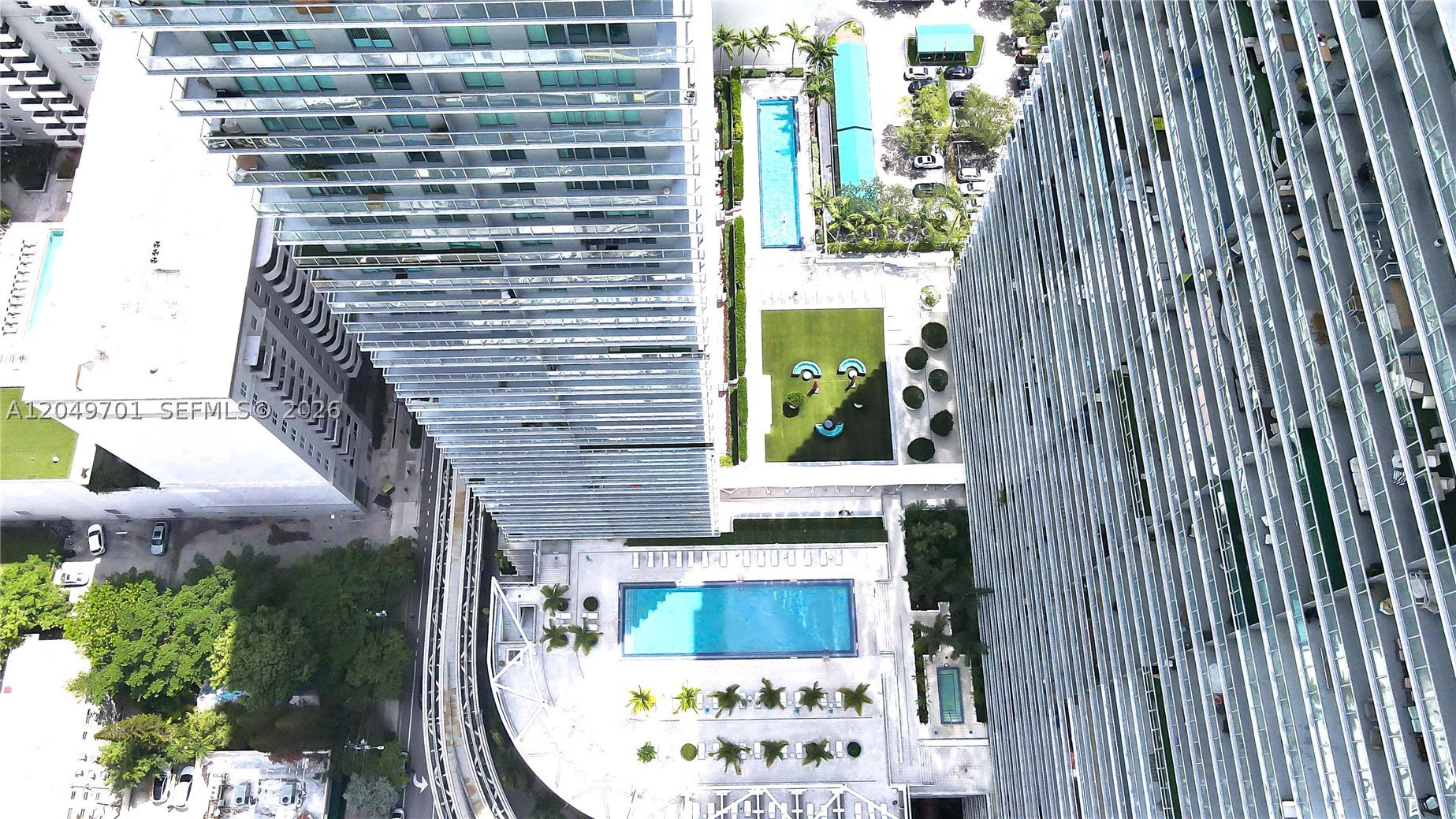 THE AXIS ON BRICKELL COND - Residential Lease