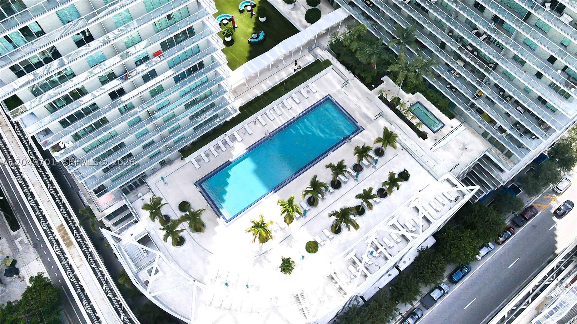 THE AXIS ON BRICKELL COND - Residential Lease