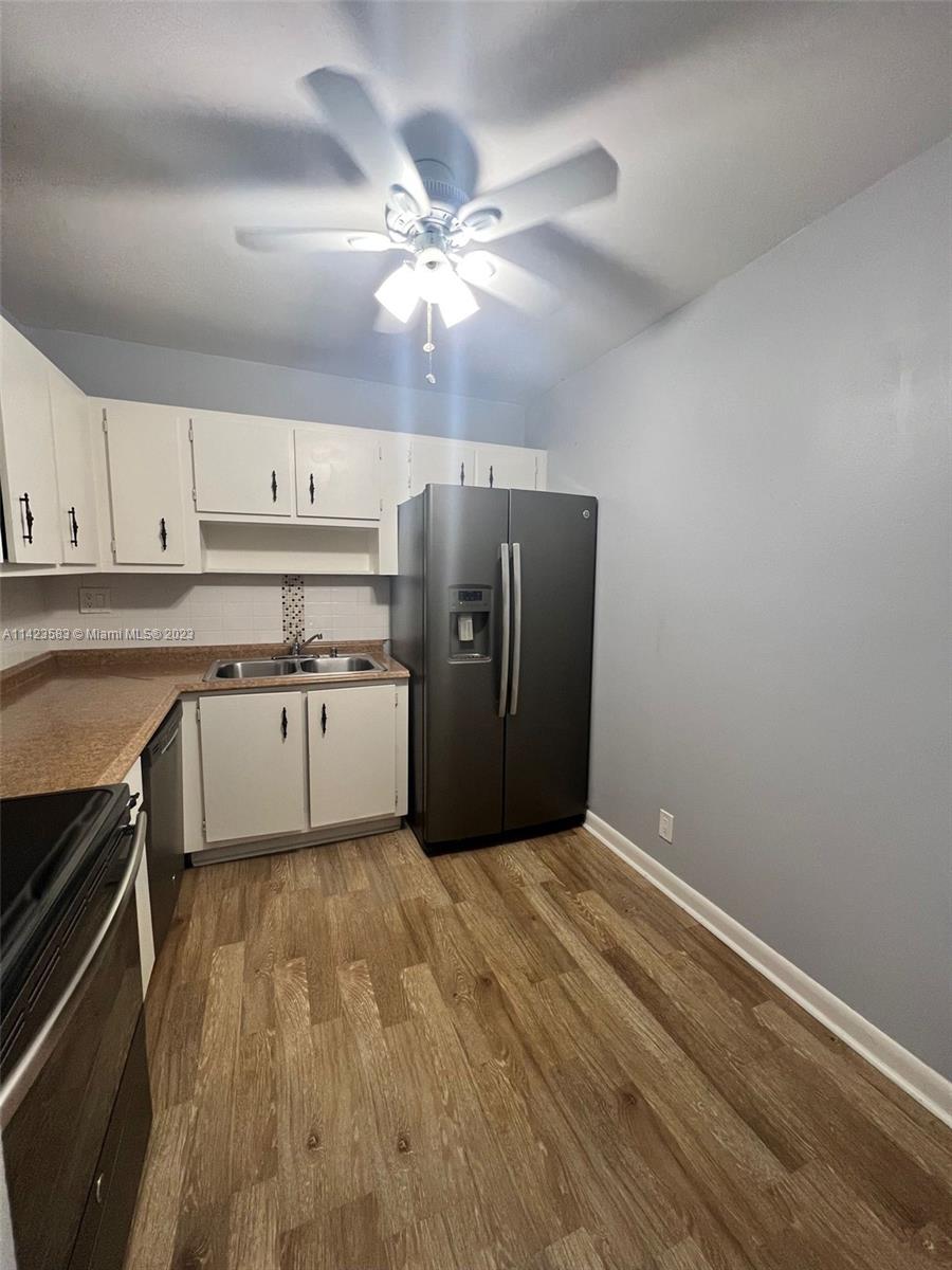 OLYMPUS CONDO PHASE - Residential
