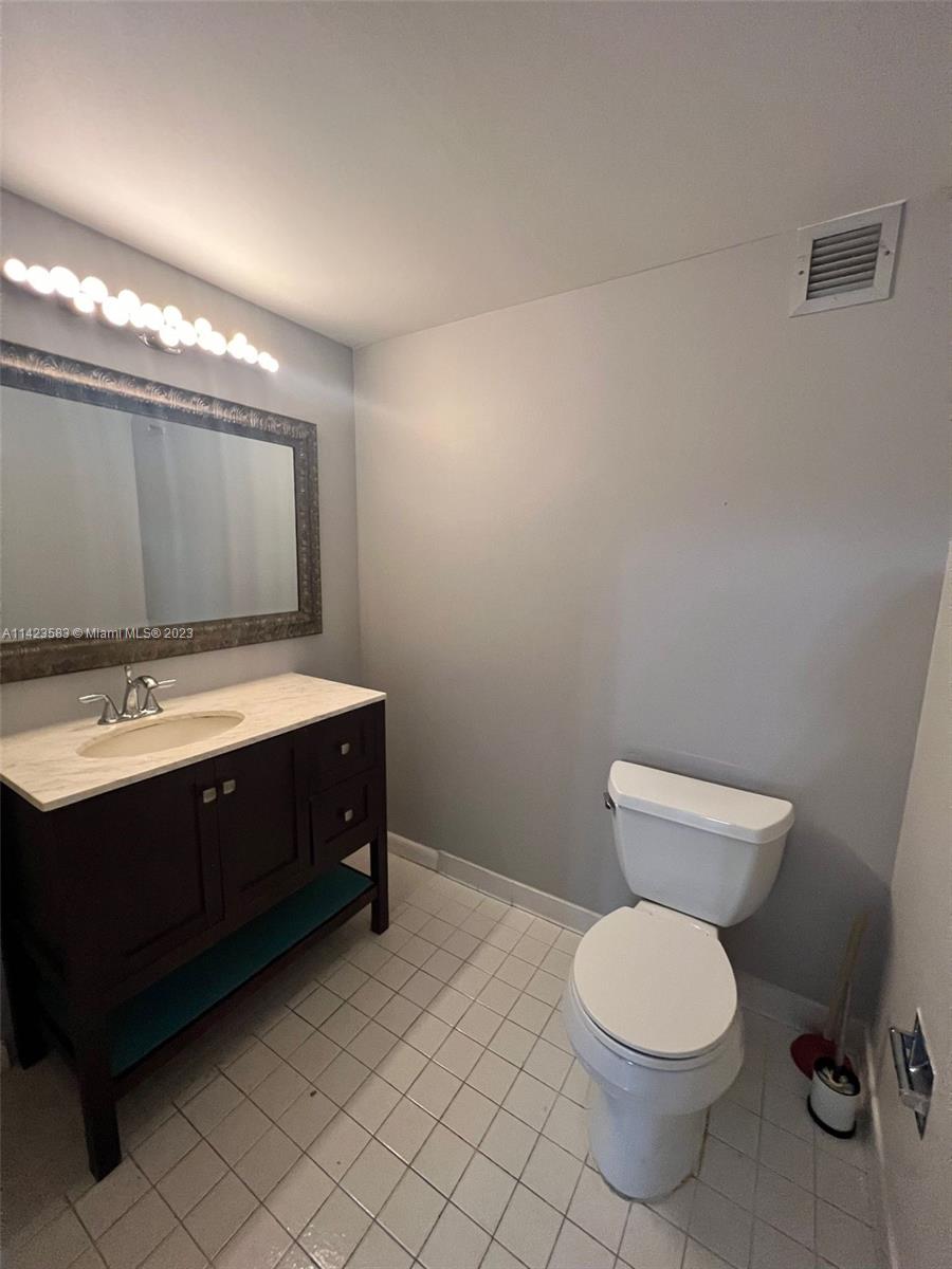 OLYMPUS CONDO PHASE - Residential