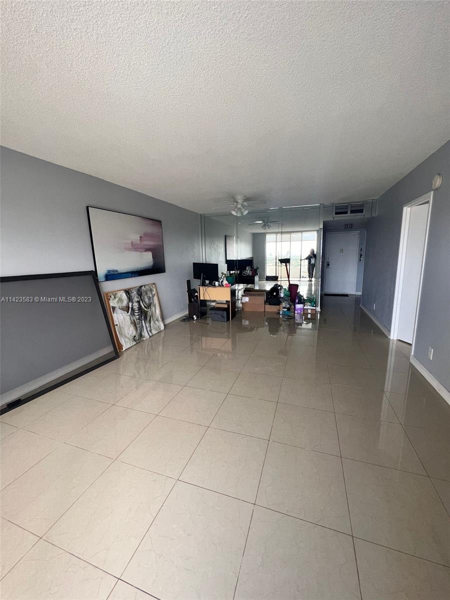 OLYMPUS CONDO PHASE - Residential