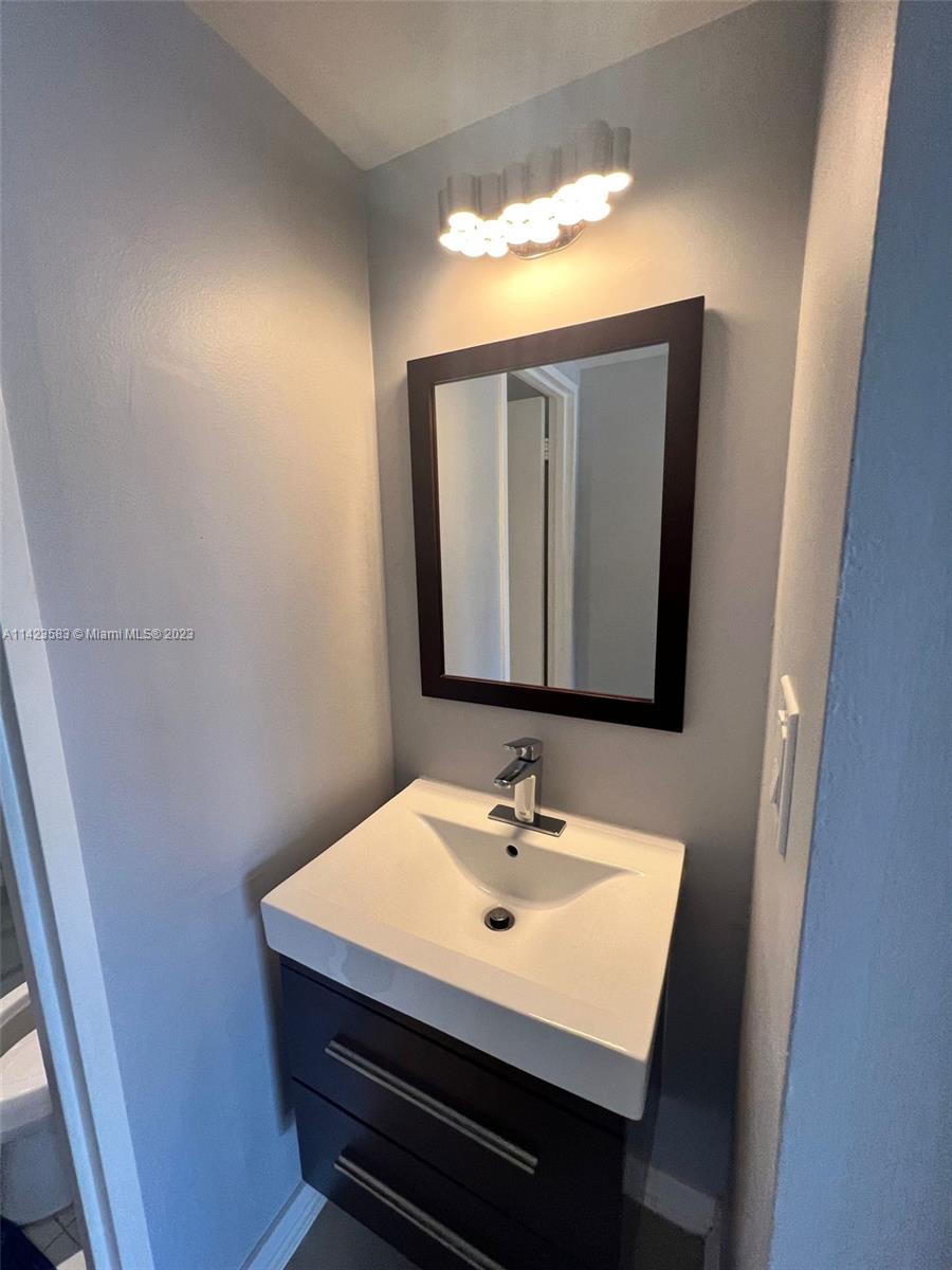 OLYMPUS CONDO PHASE - Residential