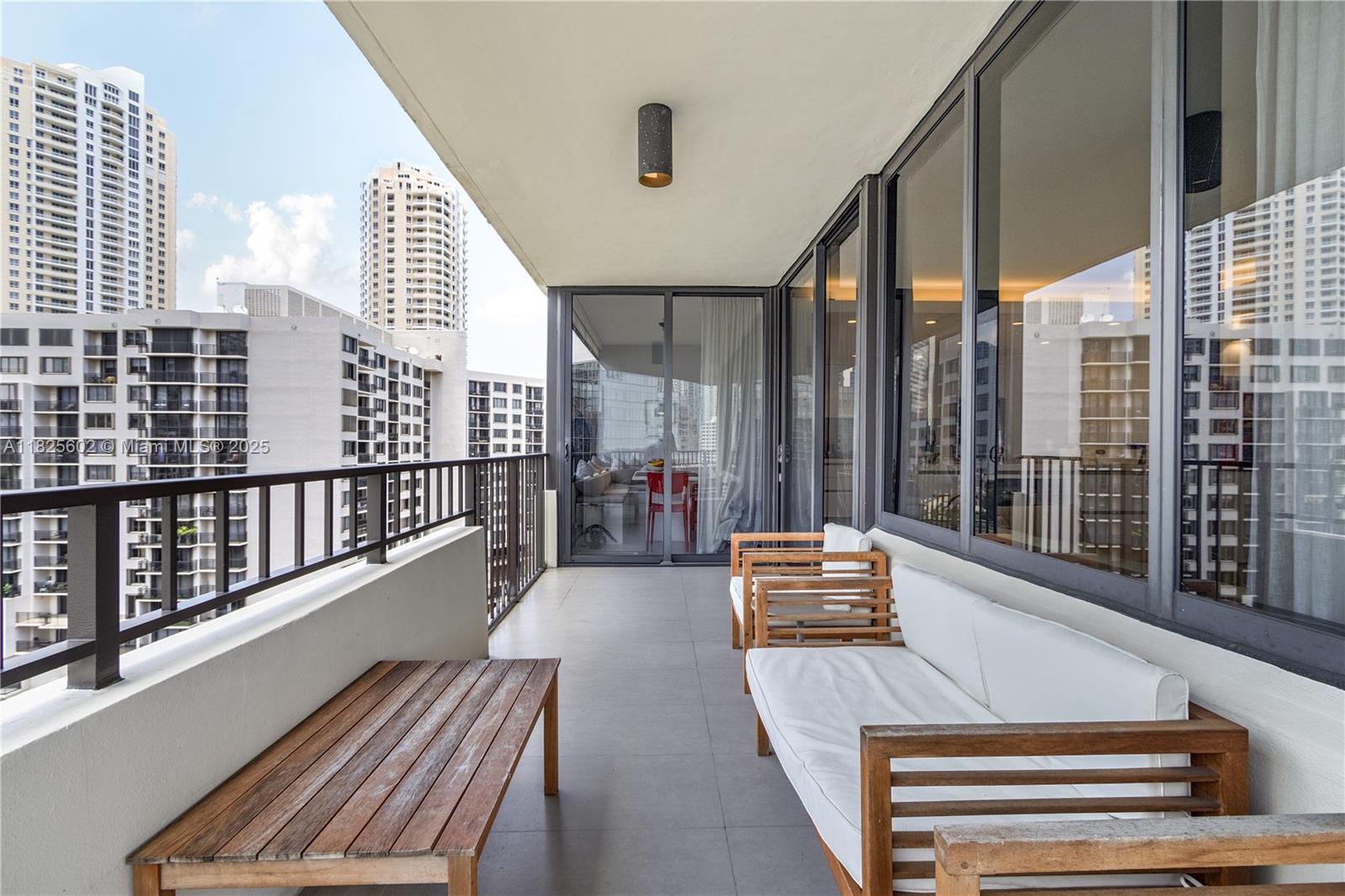 BRICKELL KEY ONE CONDO - Residential Lease