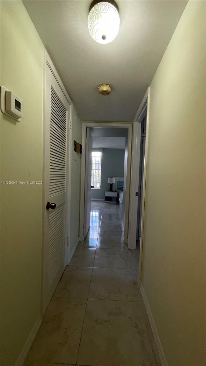 LAKE PARK CONDO NO 1 - BL - Residential Lease