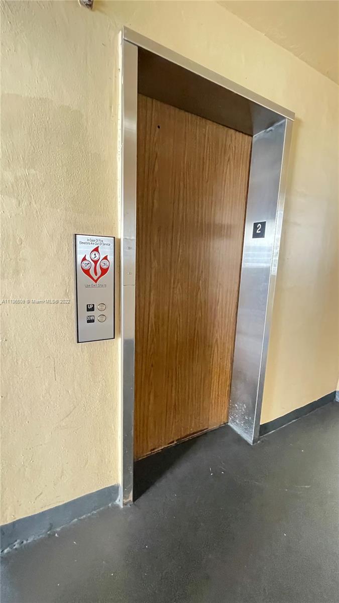 LAKE PARK CONDO NO 1 - BL - Residential Lease
