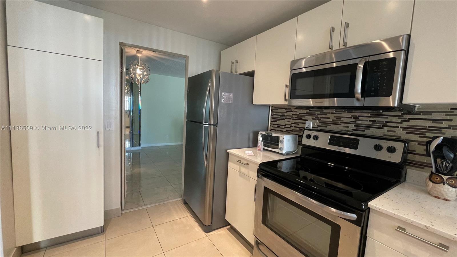 LAKE PARK CONDO NO 1 - BL - Residential Lease