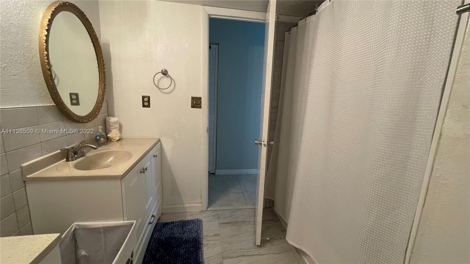 LAKE PARK CONDO NO 1 - BL - Residential Lease