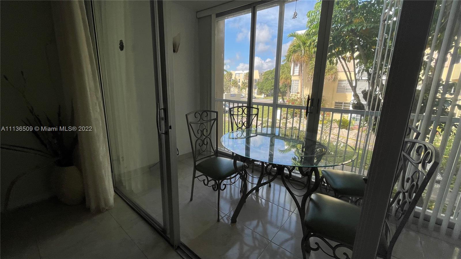 LAKE PARK CONDO NO 1 - BL - Residential Lease