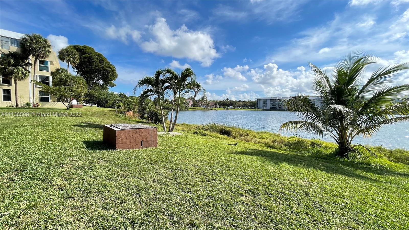LAKE PARK CONDO NO 1 - BL - Residential Lease