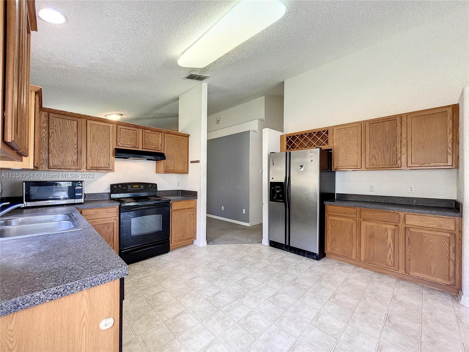 CYPRESS LAKES - PARCEL G - Residential