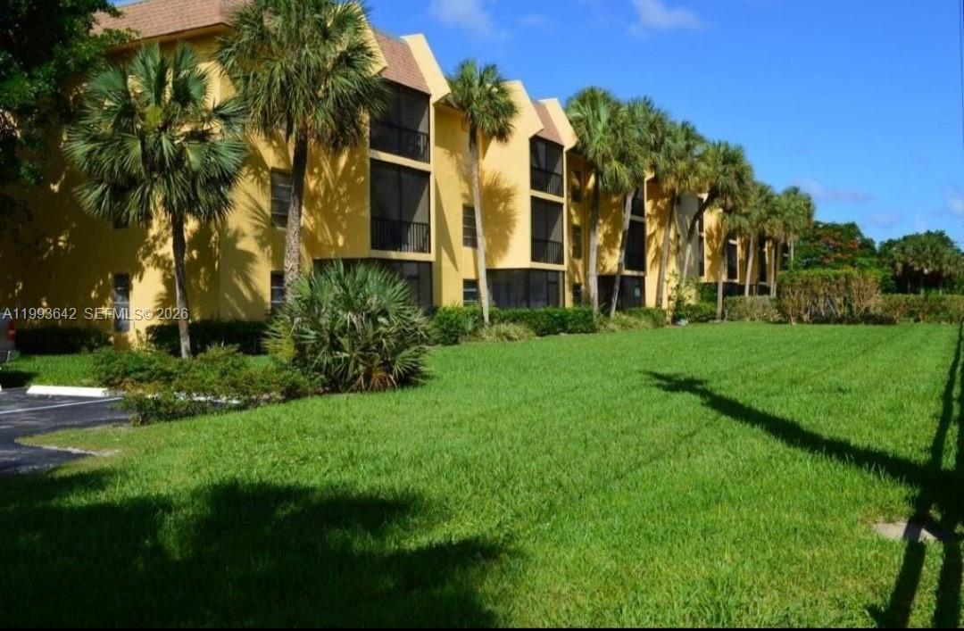 CASA DEL RIO CONDOc - Residential
